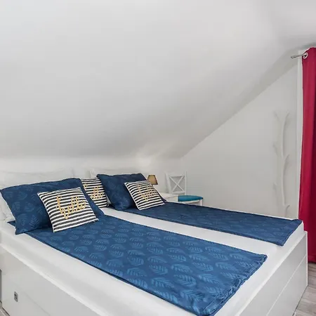 Apartament In Krk With Wifi