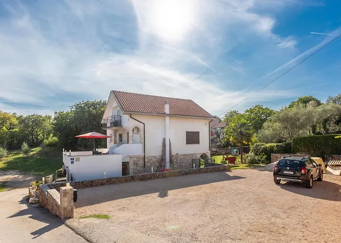 2 Bedroom Awesome In Krk