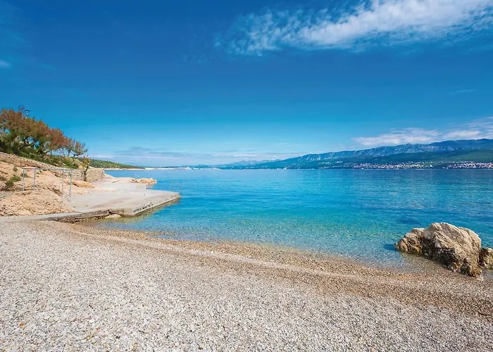 Appartement 2 Bedroom Awesome In Krk