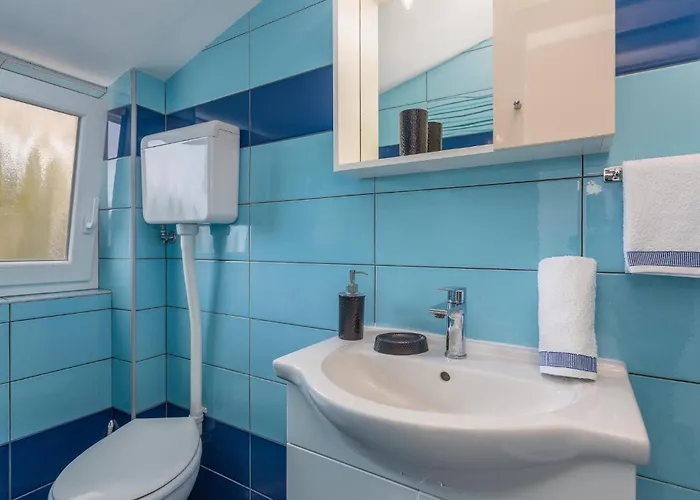 2 Bedroom Awesome In Krk * Krk Town