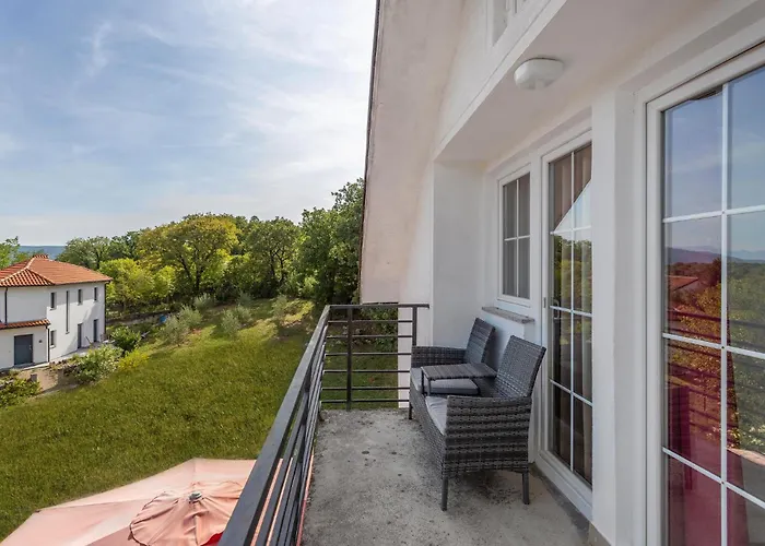 Appartement 2 Bedroom Awesome In Krk *