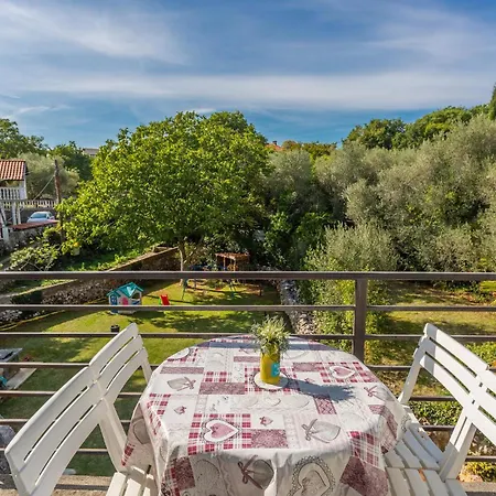 Stunning Apartment In Krk With House Sea View *